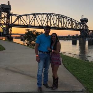 Meet your Posher, Casey